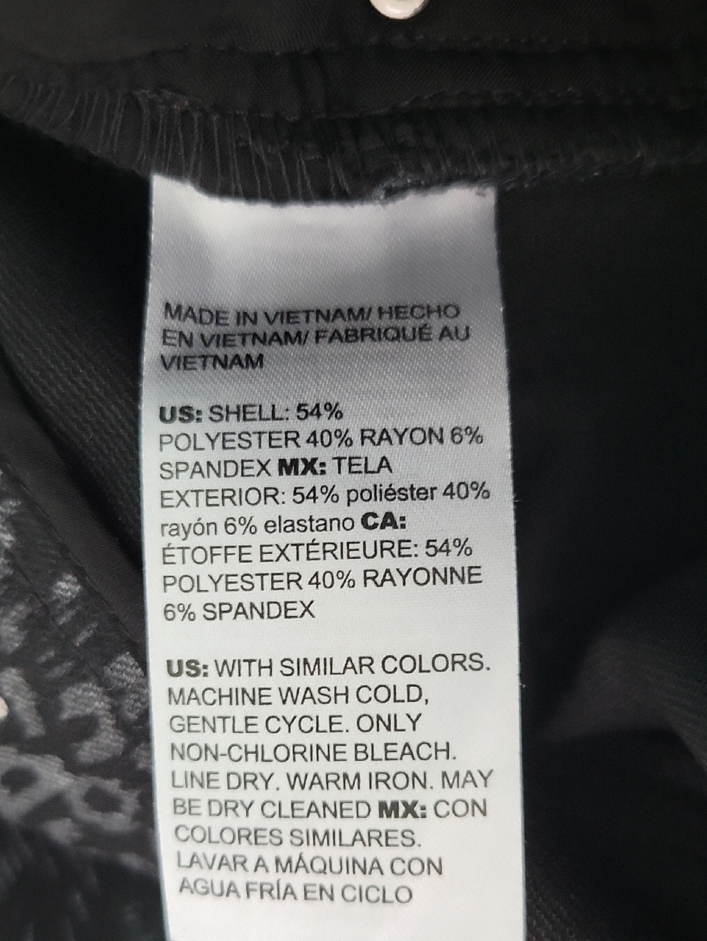 Chico's Black Grey Leopard Animal Print Slim Leg Ponte Pant Size XL/16R - Picture 7 of 7